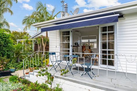 Photo of property in 6 George Point Road, Onerahi, Whangarei, 0110