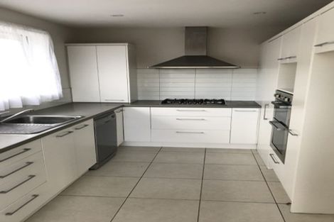 Photo of property in 33 Fern Drive, Halswell, Christchurch, 8025