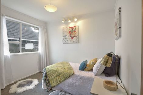 Photo of property in 33 Mccrystal Avenue, Eastern Beach, Auckland, 2012