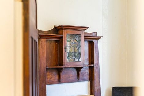 Photo of property in 19 Royal Street, Berhampore, Wellington, 6023