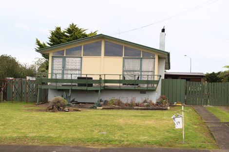 Photo of property in 19 Geoffrey Place, Mangere East, Auckland, 2024