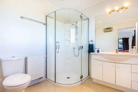 Photo of property in 2 Julies Way, Rangatira Park, Taupo, 3330