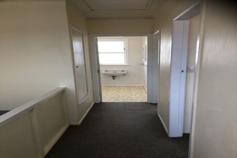 Photo of property in Shakespeare Flats, 8/48 Merton Street, Trentham, Upper Hutt, 5018