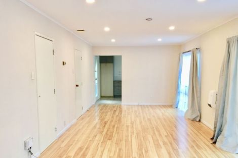 Photo of property in 61a Sunset Road, Totara Vale, Auckland, 0632