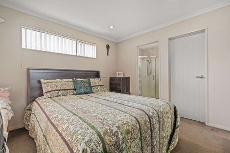 Photo of property in 100a Gloucester Road, Manurewa, Auckland, 2102