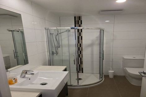 Photo of property in Apollo Apartments, 10/46g Rosedale Road, Rosedale, Auckland, 0632