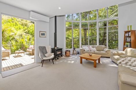 Photo of property in 133 Konini Road, Titirangi, Auckland, 0604