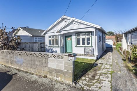 Photo of property in 106 Coutts Street, Kilbirnie, Wellington, 6022