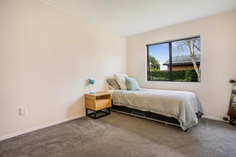 Photo of property in 5a Roby Street, Te Atatu Peninsula, Auckland, 0610