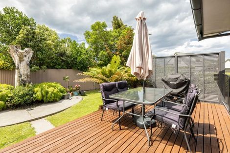 Photo of property in 22 Valerie Street, Clive, 4102