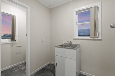Photo of property in 182 Old Wairoa Road, Papakura, 2110