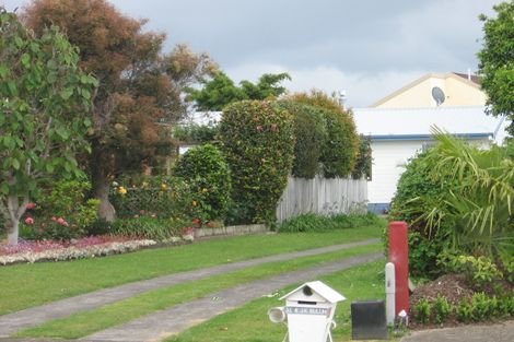 Photo of property in 22 Coppelia Avenue, Omokoroa, 3114