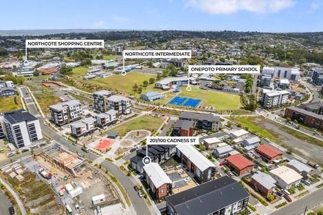 Photo of property in 100 Cadness Street, Northcote, Auckland, 0627