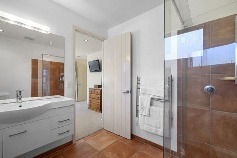 Photo of property in 4 St Andrews Parkway, Waiwhakaiho, New Plymouth, 4312