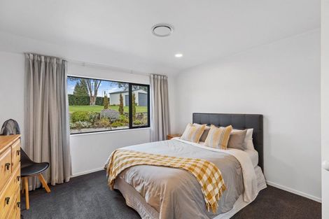 Photo of property in 135r Waikite Road, Welcome Bay, Tauranga, 3175