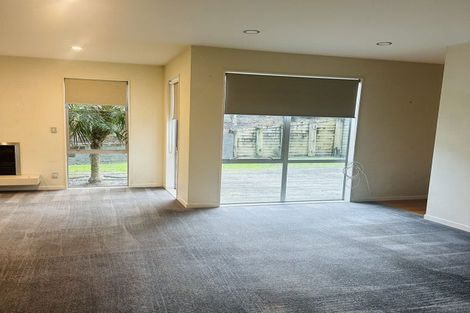 Photo of property in 22 Oak Bark Drive, Schnapper Rock, Auckland, 0632