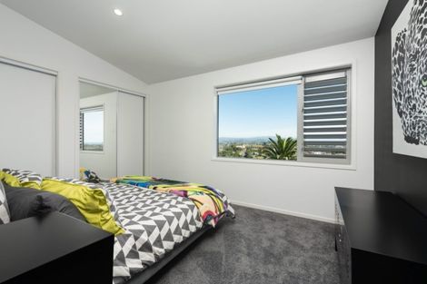 Photo of property in 7r Estates Terrace, Welcome Bay, Tauranga, 3175