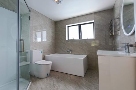 Photo of property in 39b Cutler Street, New Lynn, Auckland, 0600