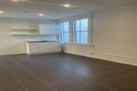 Photo of property in 6 Ponsonby Road, Karori, Wellington, 6012