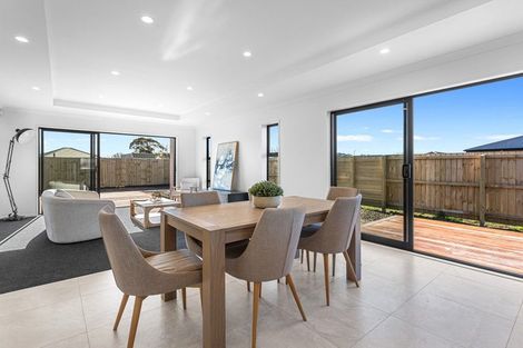 Photo of property in 18 Salkeld Place, Woodend, 7610