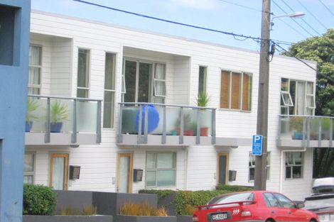 Photo of property in 199 Tasman Street, Mount Cook, Wellington, 6021