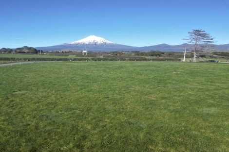 Photo of property in 1529 Egmont Road, Egmont Village, 4386