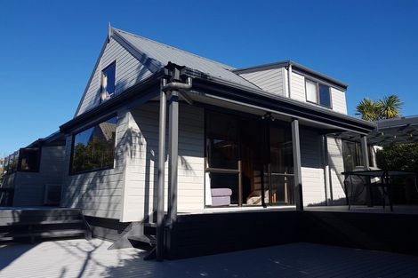 Photo of property in 7 Fernbird Place, Massey, Auckland, 0614