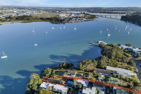 Photo of property in 11 Beach Haven Road, Beach Haven, Auckland, 0626