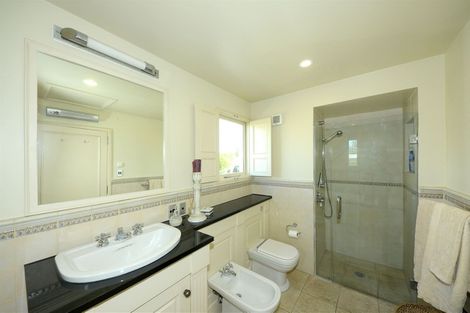 Photo of property in 87 Fendalton Road, Fendalton, Christchurch, 8014