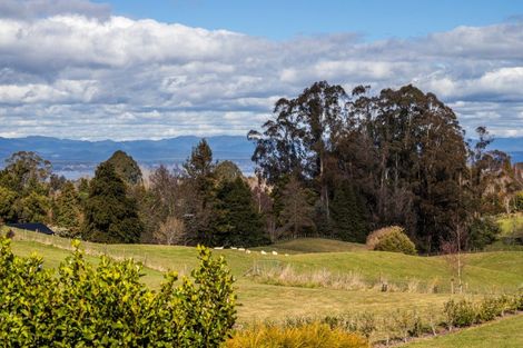 Photo of property in 5 Lens Way, Acacia Bay, Taupo, 3385