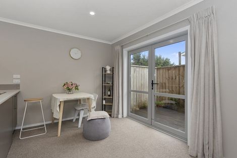 Photo of property in 144u2 Old Farm Road, Hamilton East, Hamilton, 3216