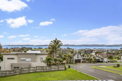 Photo of property in 11 Thistle Close, Beachlands, Auckland, 2018