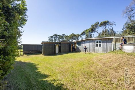 Photo of property in 35a Fork Road, Kumeu, 0891
