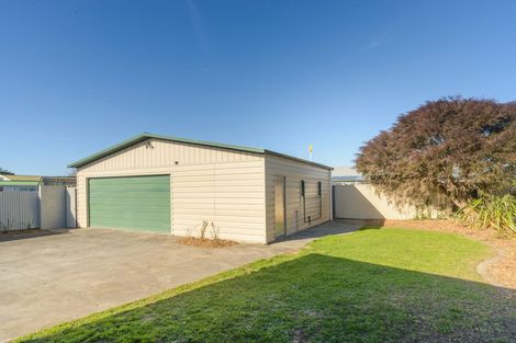 Photo of property in 24 Holdsworth Avenue, Milson, Palmerston North, 4414