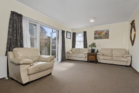 Photo of property in 30 Lee Street, Te Puke, 3119