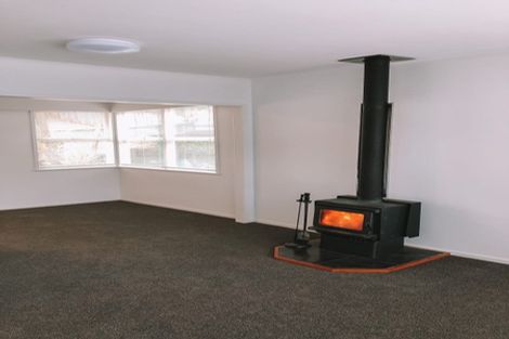 Photo of property in 19a Atkinson Road, Titirangi, Auckland, 0604