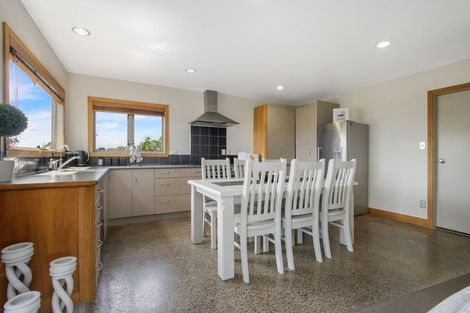 Photo of property in 340 Omokoroa Road, Omokoroa, 3114