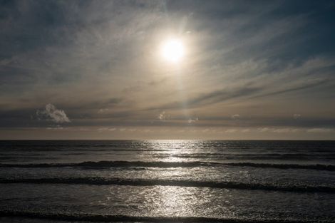 Photo of property in 77 The Parade, Paekakariki, 5034