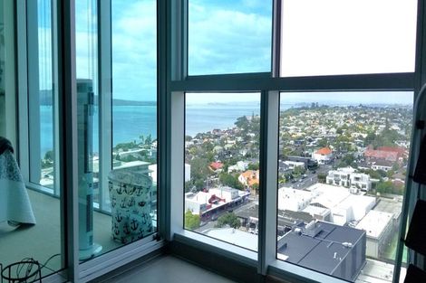 Photo of property in Sentinel Apartments, 1102/3 Northcroft Street, Takapuna, Auckland, 0622