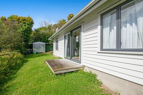 Photo of property in 20 Garfield Road, Helensville, 0800