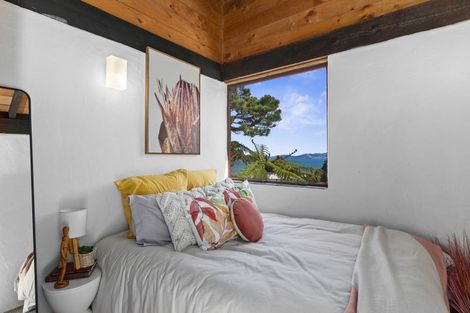 Photo of property in 22 Rakeiora Grove, Korokoro, Lower Hutt, 5012
