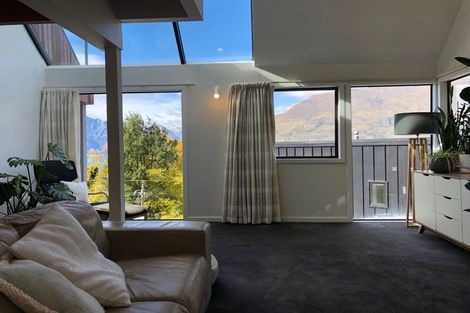 Photo of property in 39 Arawata Terrace, Fernhill, Queenstown, 9300