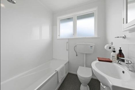 Photo of property in 9f1- Brown Street, Wallaceville, Upper Hutt, 5018