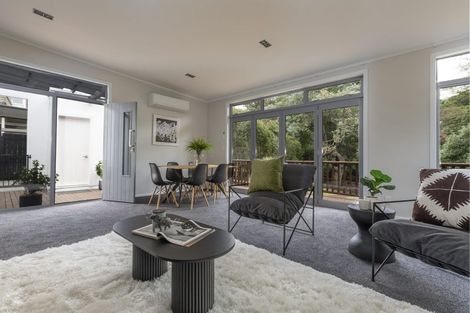 Photo of property in 241 Middleton Road, Glenside, Wellington, 6037