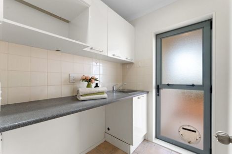 Photo of property in 29 Caversham Drive, Torbay, Auckland, 0630