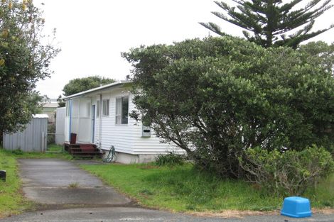 Photo of property in 3 The Southern Isle, Omaha, 0986