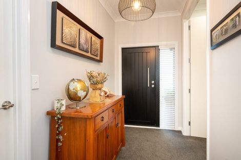 Photo of property in 10 Ruahine Road, Poraiti, Napier, 4112