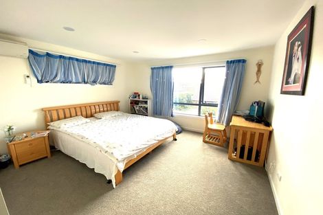 Photo of property in 4a Priestley Drive, Bucklands Beach, Auckland, 2014
