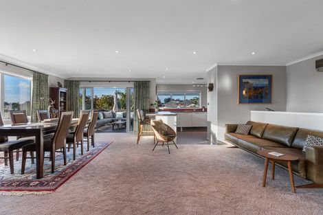 Photo of property in 31 Bayvista Close, Welcome Bay, Tauranga, 3112