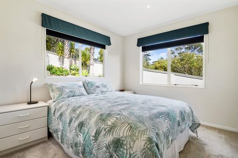 Photo of property in 7 Bushglen Court, Browns Bay, Auckland, 0630